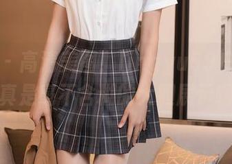 秀人网 – 高清美图！lingyu69户外探险，真是毫不含糊的大胆展示啊！