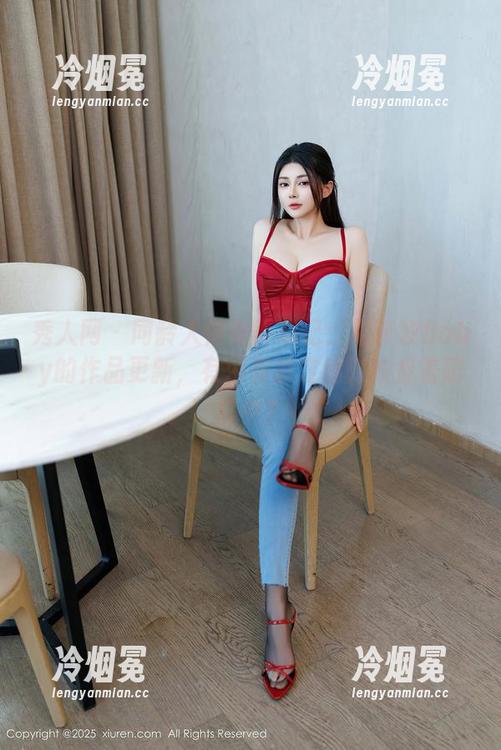 秀人网-周慕汐baby 秀人网 - 同龄人修女养成记:周慕汐baby的作品更新,有没有被这绝对的反差萌打中?