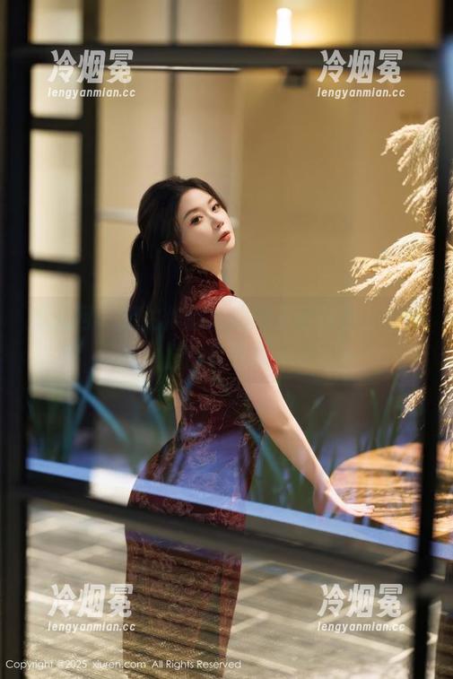 秀人网-娜娜子呀 秀人网 - 旅拍作品,娜娜子呀在你心中的优雅下载