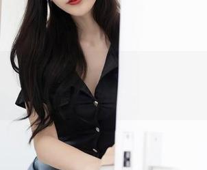 秀人网 – 吊带or不吊带，安琪的福利写真让你无法选择啊！