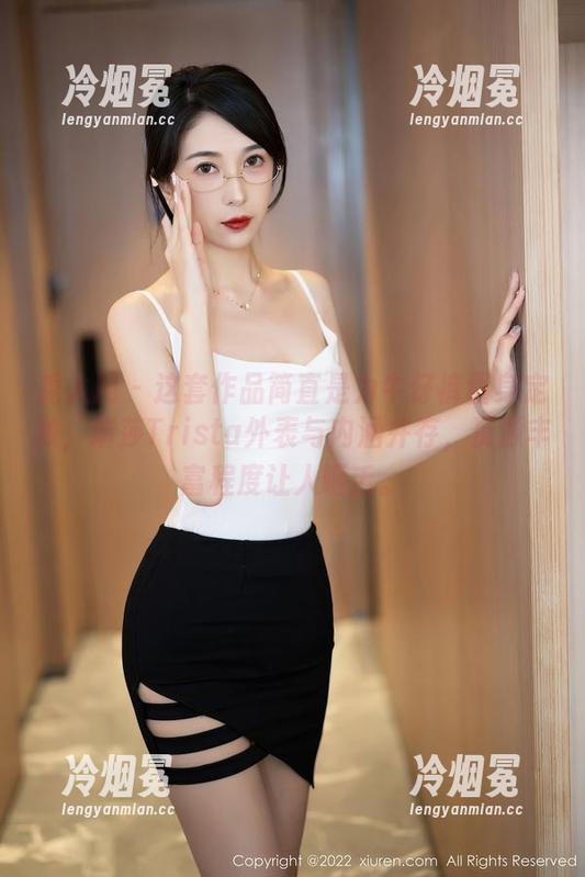 秀人网-瑞莎Trista 秀人网 - 这套作品简直是为牛仔裤量身定做,瑞莎Trista外表与内涵并存,资源丰富程度让人咂舌。