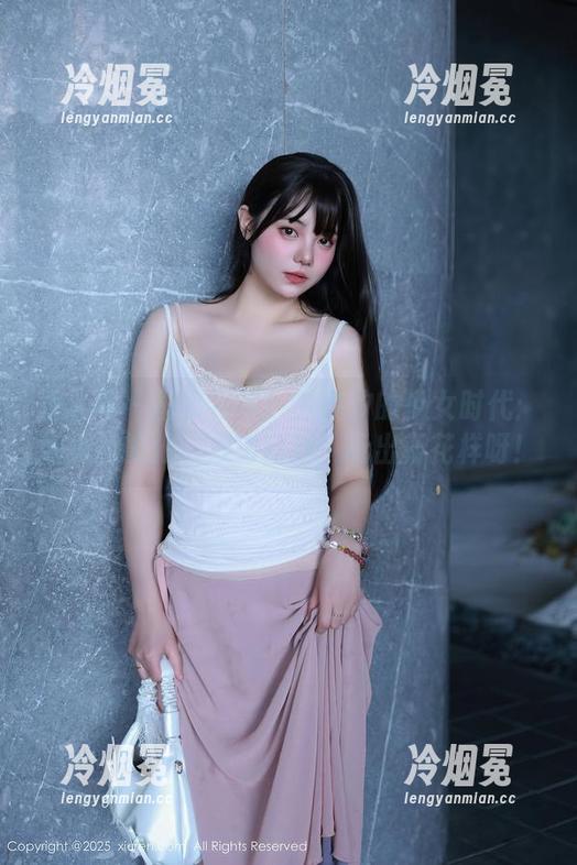 秀人网-金悦汐 秀人网 - 图集特写!金悦汐的少女时代:她真的能把‘放飞自我’玩出新花样呀!