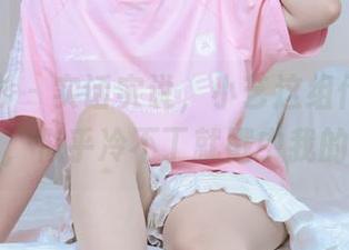 绮梦摄影 – 实话实说，小艺这组作品的美足定制，似乎冷不丁就戳中我的点了。