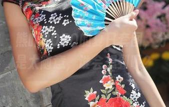 美媛馆 – 熊吖BOBO的夏日套图，分享的真是太随意，谁会想到呢？