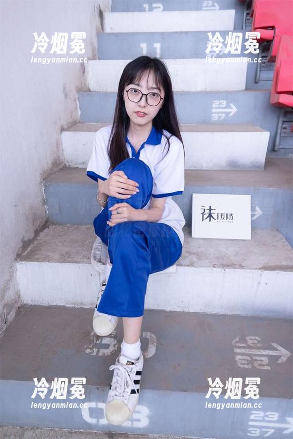 袜啵啵 - 小甜豆与无圣光的邂逅，合集里的秘密摩擦！