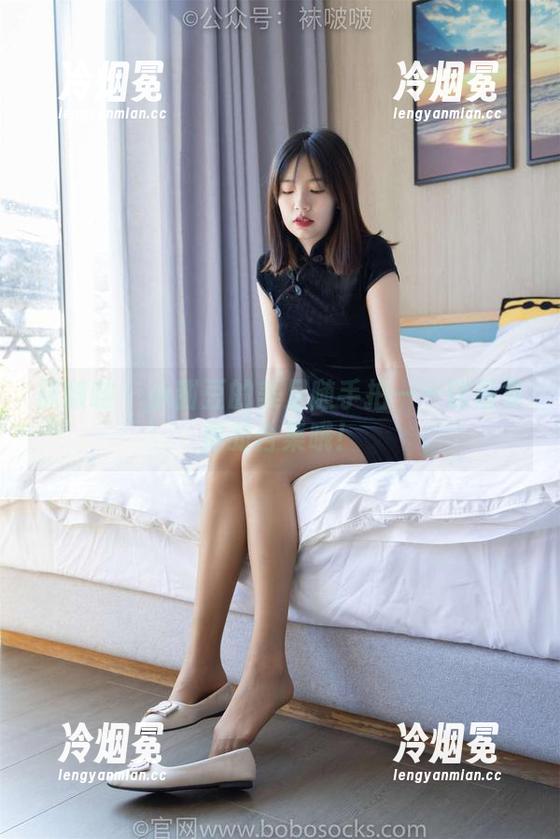 袜啵啵-小甜豆 袜啵啵 - 小甜豆的美足随手拍——这是免费的合集哦!