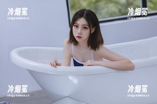 许岚LAN的更新又来了，豹纹美图的诱惑让我有点虚？