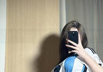 微密圈 – 醇子小姨的最新发现：绣花内内，简直是个打卡宝地