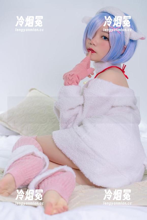 铁打萌萌_moi 柴郡旗袍+铁打萌萌_moi=立马想下载的完美公式