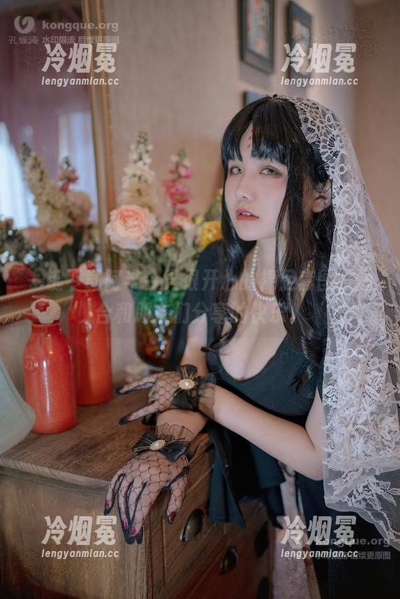 一键下载阿半今天很开心的裸足套图，适合和朋友们分享的快乐。