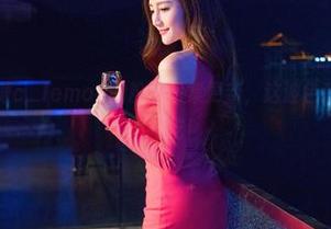 青豆客 – 柠檬c_lemon的粉色图集更新，这波色彩好多，完全不够吃！