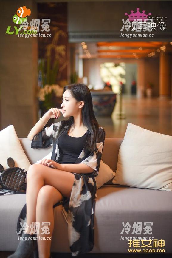 青豆客-颜浅浅Cindy 青豆客 - 这颜浅浅Cindy黑色写真集,下载了就成了毁灭我的怨念吗?