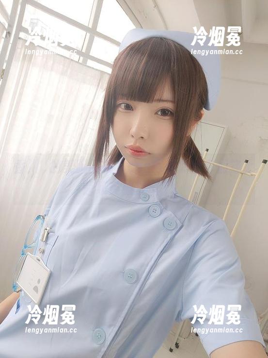 香川澪的美脚图册，cos得都想给它们穿上超级英雄披风了！