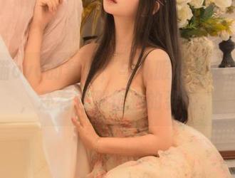 黑猫猫ovo的套图，与礼服谈个恋爱…哦，还有它那优雅的姿势。