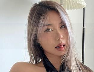微密圈 – 如果你还没看黑饱宝的最新图集，长腿在哪里呢，快去瞧瞧呀。